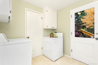 7842 SE 75th Place, Mercer Island, WA 98040 - photo 5