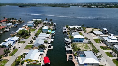 2685 Geary St, Matlacha, FL 33993 - photo 6