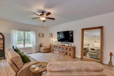 137 Willow Oak Cir, Thomson, GA 30824 - photo 7