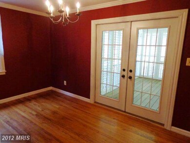 4113 Maple St, Fairfax, VA 22030 - photo 5