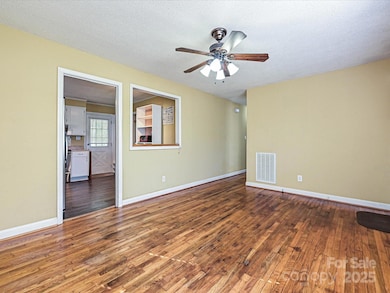 117 Sunset Ln, Bessemer City, NC 28016 - photo 5