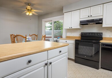 3457 Brazzaville Rd-056T