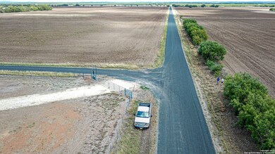 103 Cr 4401, Hondo, TX 78861 - photo 6