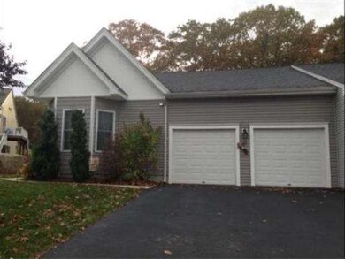 61 Taft Hill Ln, Uxbridge, MA 01569 - photo 2