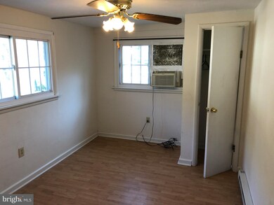 292 N Washington St unit 201, Berkeley Springs, WV 25411 - photo 5