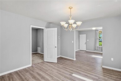 1621 Chess Ave, Parsons, KS 67357 - photo 2