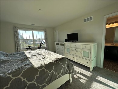 3188 W Huntington Ln, Stockertown, PA 18040 - photo 5