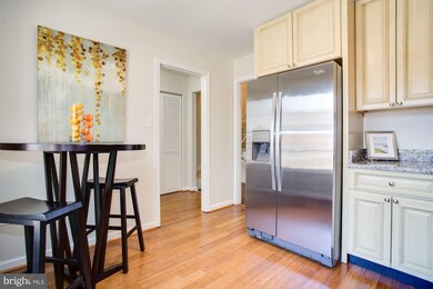 2326 Harleyford Ct, Reston, VA 20191 - photo 6