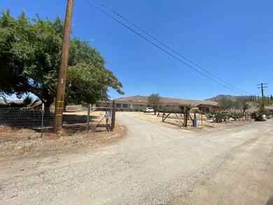 830 E Laurel Ave, Porterville, CA 93257 - photo 3