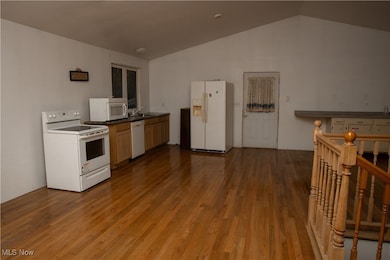 7463 Glenwood Rd, Conneaut, OH 44030 - photo 6