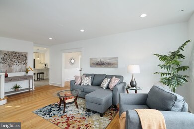 2418 Wynnefield Dr, Havertown, PA 19083 - photo 4