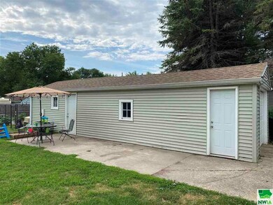 711 6th St, Onawa, IA 51040 - photo 6