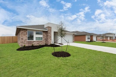 This amazing One Story 4 Bedroom Home also is Ener