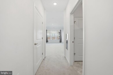 13970 Englefield Dr unit 207, Dale City, VA 22193 - photo 5