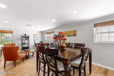 FORMAL DINING AREA