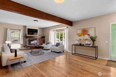 233 W Gibson Ave, Chelan, WA 98816 - photo 7