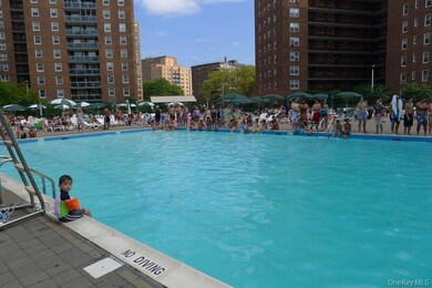 Park City 3&4 Apartments unit 9, Rego Park, NY 11374 - photo 2