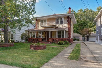 1505 E Walnut St-31