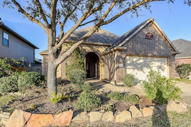 27610 Huggins Crest Ct, Fulshear, TX 77441 - photo 2