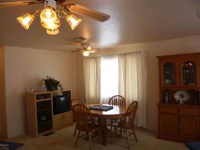 12 Dining Area