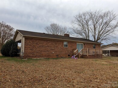 805 Orchard St, Shelby, NC 28152 - photo 4