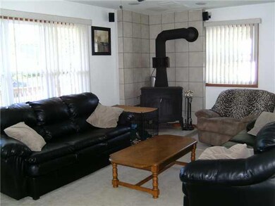 2802 Stenzel Ave, North Tonawanda, NY 14120 - photo 6