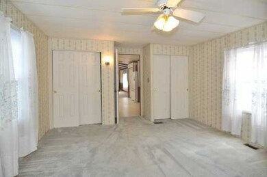 159 Holiday Ct, Wakefield, RI 02879 - photo 4