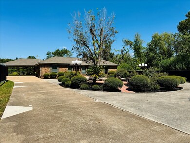904 Blue Bell Rd, Houston, TX 77038 - photo 2