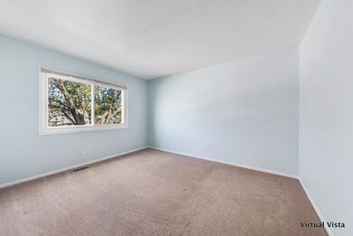 2807 Springdale Cir unit 7, Naperville, IL 60564 - photo 2