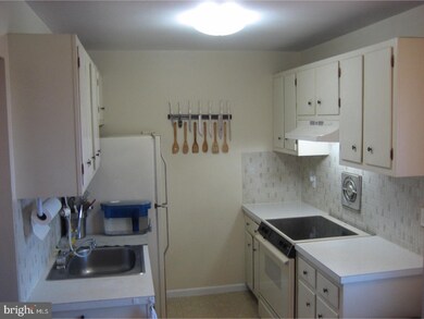 107 The Orchard unit H, East Windsor, NJ 08512 - photo 4
