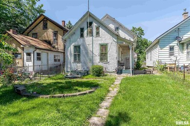 1213 W 7th St, Davenport, IA 52802 - photo 2