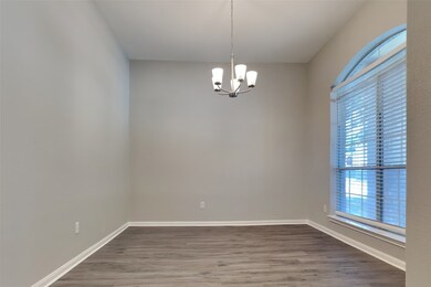 2539 Camden Park Dr, Conroe, TX 77385 - photo 6