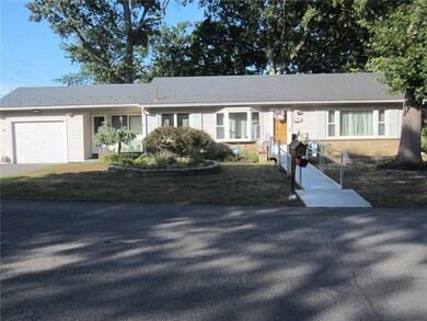 9 Globe St, Warwick, RI 02886 - photo 3