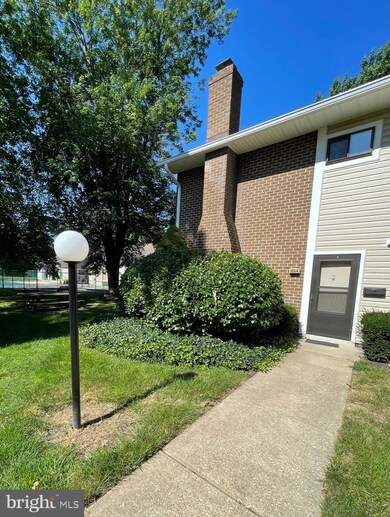 1054 Brinker Dr, Hagerstown, MD 21740 - photo 3