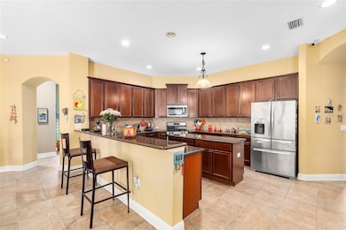 11845 Newberry Grove Loop, Riverview, FL 33579 - photo 6