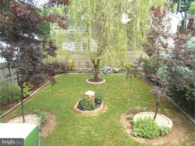 633 Beechwood Ave, Darby, PA 19023 - photo 2