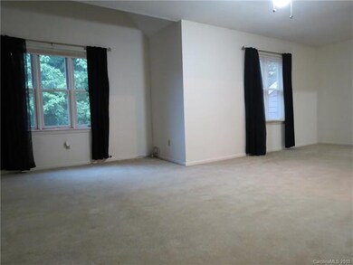 404 Windsor Ln, Statesville, NC 28677 - photo 2