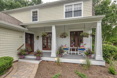 02_House Front-2