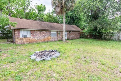 425 Lincoln Ave, Titusville, FL 32796 - photo 4