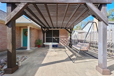 1206 Brook Hollow Ct, Bryan, TX 77802 - photo 3