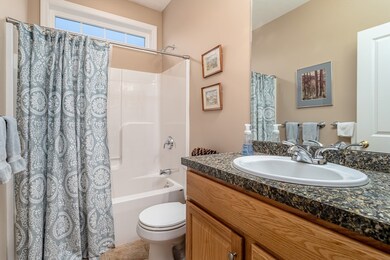 100 Nicholas Dr, Lancaster, MA 01523 - photo 5