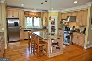 613 Traveller Ct, Lothian, MD 20711 - photo 6