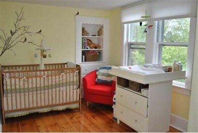 26 Rockland St, South Dartmouth, MA 02748 - photo 4