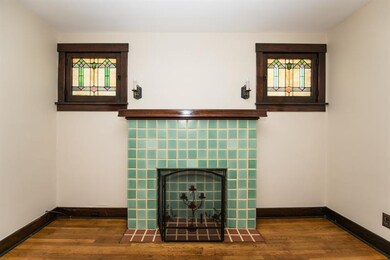 Charming, decorative fireplace in the living room 