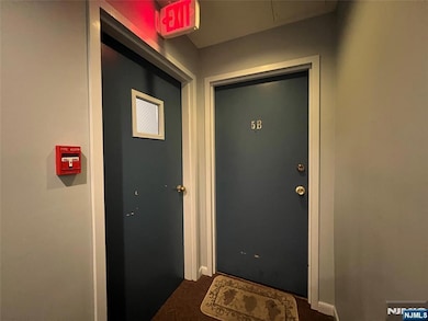 364 Palisade Ave unit 5B, Cliffside Park, NJ 07010 - photo 5
