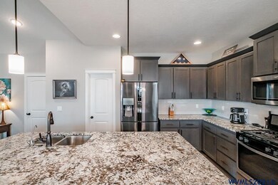 2281 NE Deciduous Ave, Albany, OR 97321 - photo 7