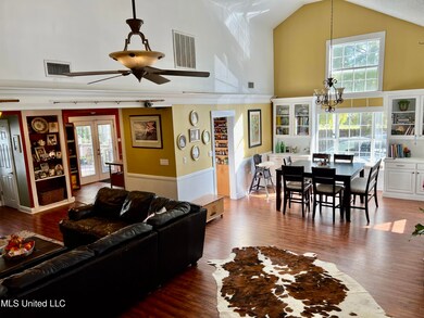 1210 RESCA DE LA PALMA LIVING RM #2