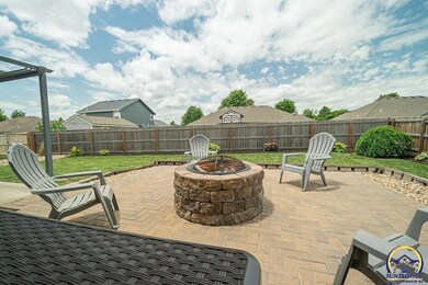 4323 SW Misty Harbor Dr, Topeka, KS 66610 - photo 7