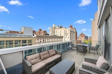 135 W 14th St unit 8, New York, NY 10011 - photo 2