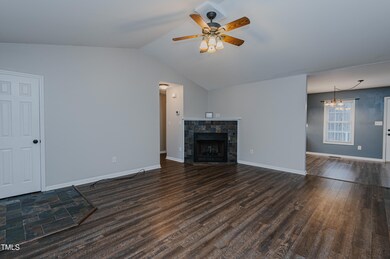 2562 Foxfire Ln, Burlington, NC 27217 - photo 7